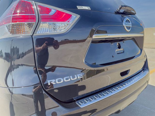 2016 Nissan Rogue FWD 4dr SV - 22852071 - 20