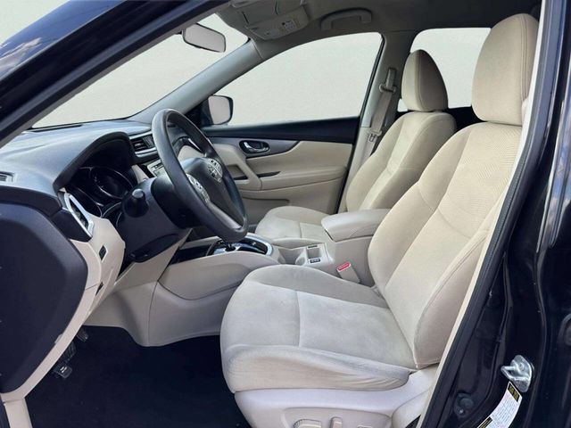 2016 Nissan Rogue FWD 4dr SV - 23009452 - 16