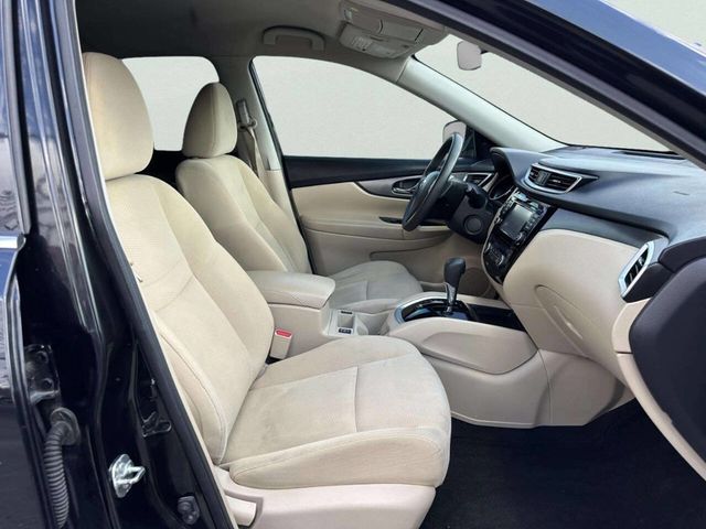 2016 Nissan Rogue FWD 4dr SV - 23009452 - 22