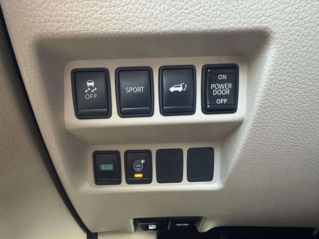 2016 Nissan Rogue FWD 4dr SV - 23009452 - 27