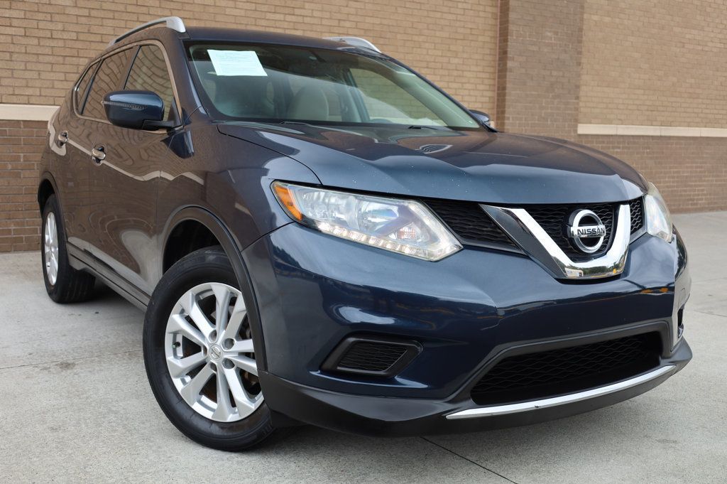 2016 Nissan Rogue SV photo 4