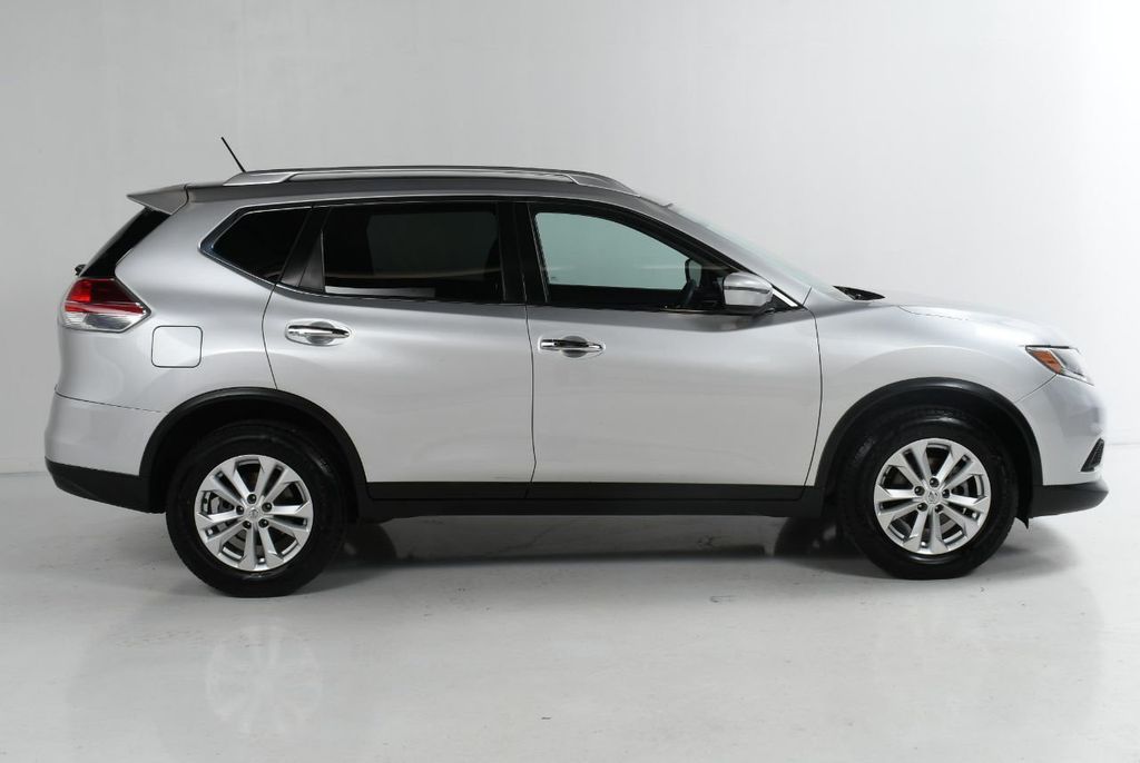 2016 Nissan Rogue FWD 4dr SV - 22299443 - 2