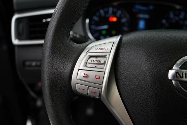 2016 Nissan Rogue SL - 23076939 - 16