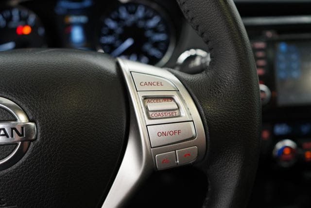 2016 Nissan Rogue SL - 23076939 - 18
