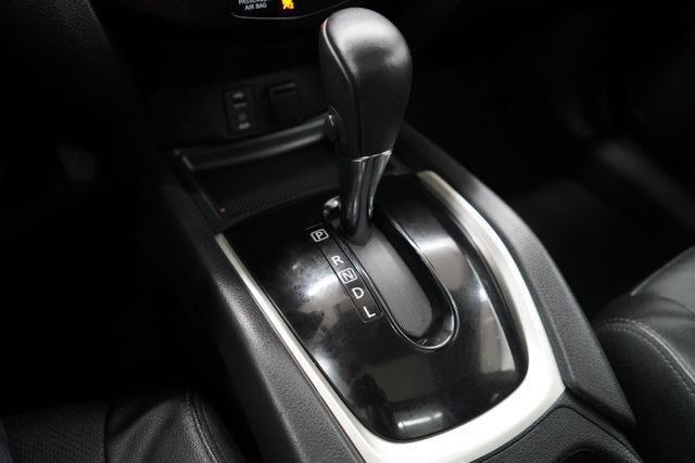 2016 Nissan Rogue SL - 23076939 - 32