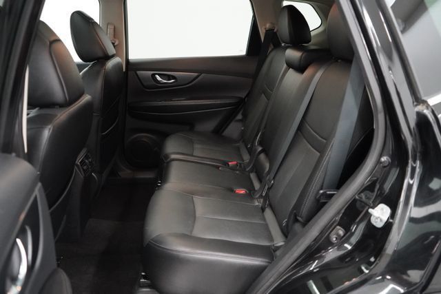 2016 Nissan Rogue SL - 23076939 - 39