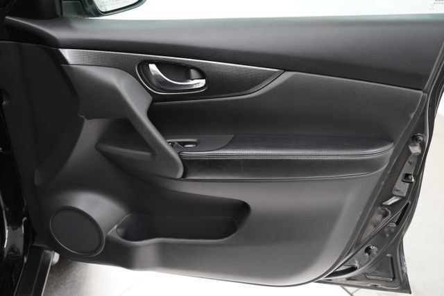 2016 Nissan Rogue SL - 23076939 - 47