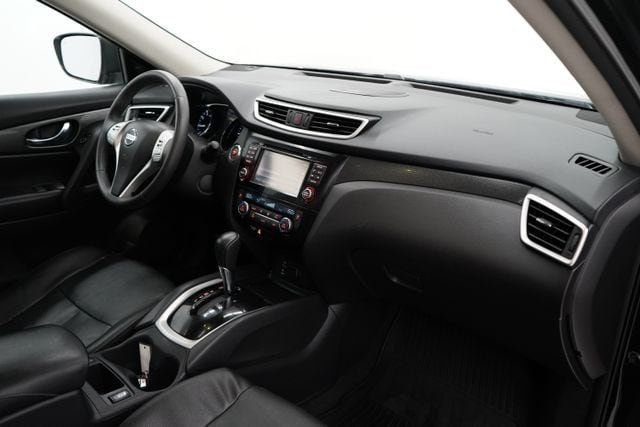 2016 Nissan Rogue SL - 23076939 - 50