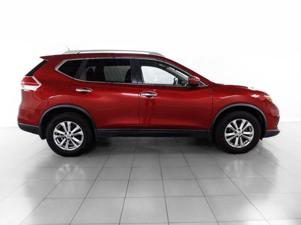 2016 Nissan Rogue SV AWD - 22528737 - 6