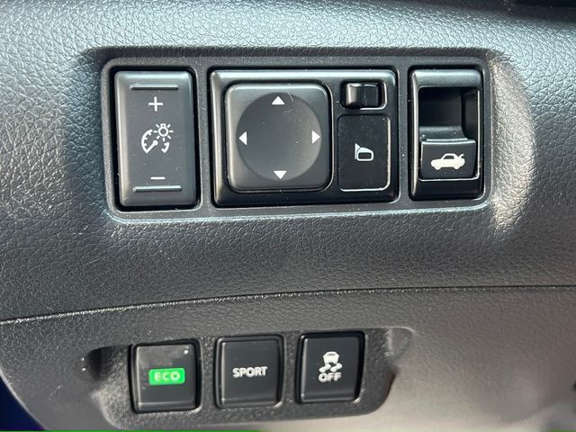 2016 Nissan Sentra 4dr Sedan I4 CVT SR - 23061971 - 19