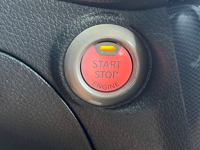 2016 Nissan Sentra 4dr Sedan I4 CVT SR - 23061971 - 24
