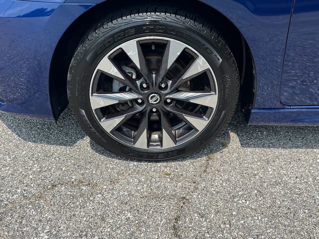 2016 Nissan Sentra 4dr Sedan I4 CVT SR - 23061971 - 8