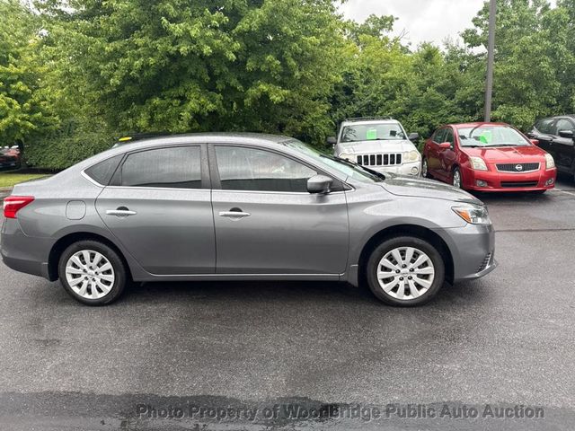 2016 Nissan Sentra 4dr Sedan I4 Manual S - 23052009 - 1