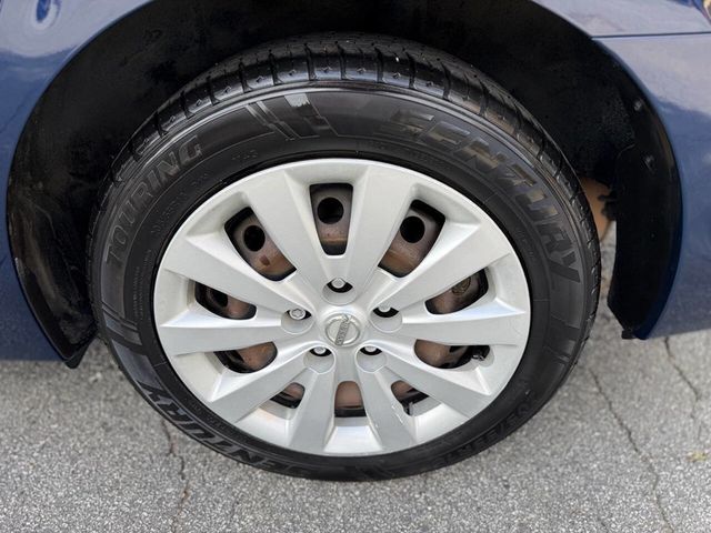 2016 Nissan Sentra 4dr Sedan I4 Manual S - 23045386 - 10
