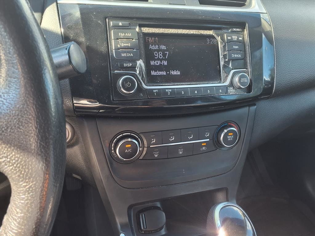 2016 Nissan Sentra S - 22942446 - 11