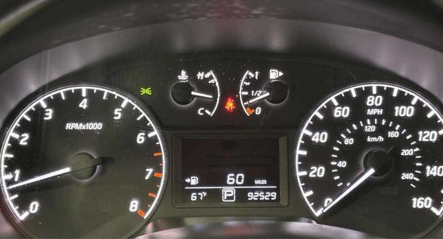 2016 Nissan Sentra S 4dr Sedan CVT - 23046481 - 29