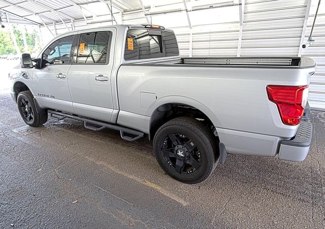 2016 Nissan Titan XD 4WD Crew Cab SL Diesel - 23046276 - 2
