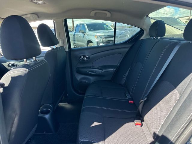 2016 Nissan Versa 4dr Sedan CVT 1.6 SV - 23057148 - 14