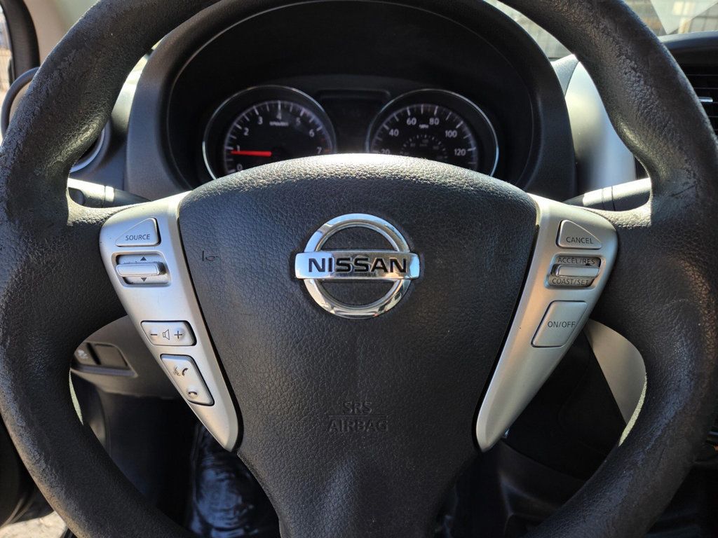 2016 Nissan Versa 4dr Sedan CVT 1.6 SV - 22933244 - 14
