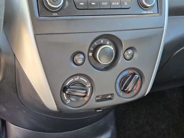 2016 Nissan Versa 4dr Sedan CVT 1.6 SV - 22933244 - 17