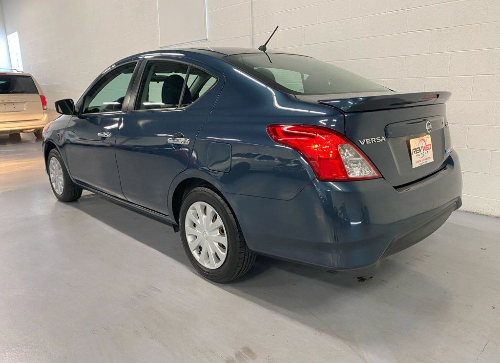 2016 Nissan Versa 4dr Sedan CVT 1.6 SV - 22622358 - 4