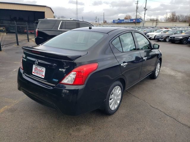 2016 Nissan Versa Sedan SV photo 7