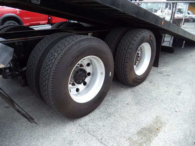 2016 Peterbilt 348 w/ Century 28ft Industrial Carrier 15 Ton Tamdem Axle - 22829743 - 14