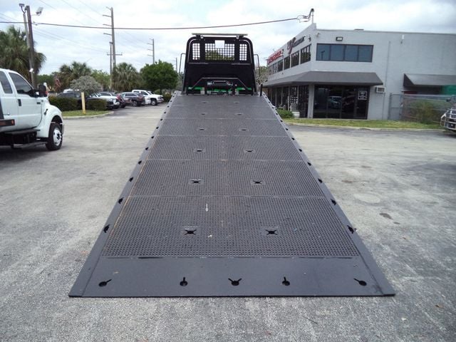 2016 Peterbilt 348 w/ Century 28ft Industrial Carrier 15 Ton Tamdem Axle - 22829743 - 26