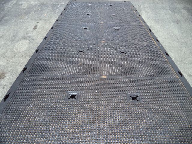 2016 Peterbilt 348 w/ Century 28ft Industrial Carrier 15 Ton Tamdem Axle - 22829743 - 30