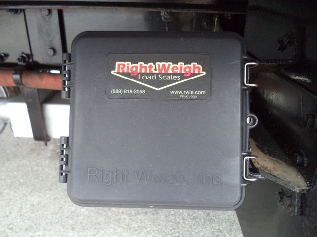 2016 Peterbilt 348 w/ Century 28ft Industrial Carrier 15 Ton Tamdem Axle - 22829743 - 36