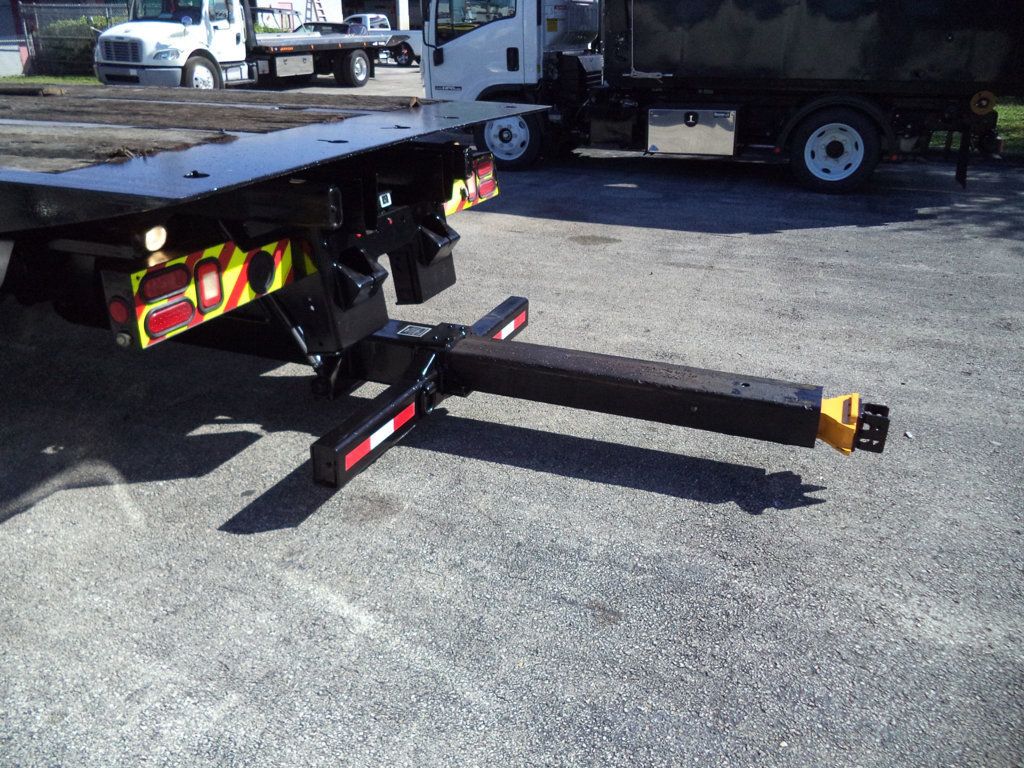 2016 Peterbilt 348 w/ Century 28ft Industrial Carrier 15 Ton Tamdem Axle - 22940003 - 32