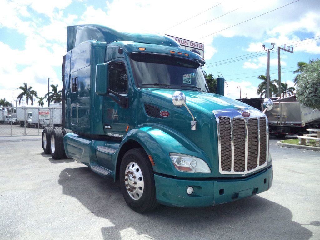 2016 Peterbilt 579 69 Inch Sleeper Truck Day Cab Truck Tandem Axle - 22929557 - 4