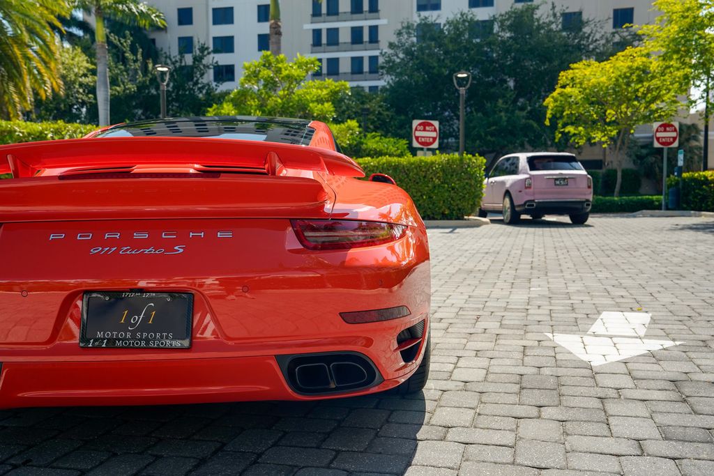 2016 Porsche 911  - 23052785 - 24