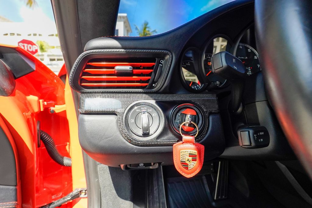 2016 Porsche 911  - 23052785 - 66