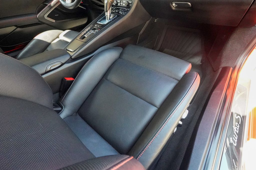 2016 Porsche 911  - 23052785 - 86