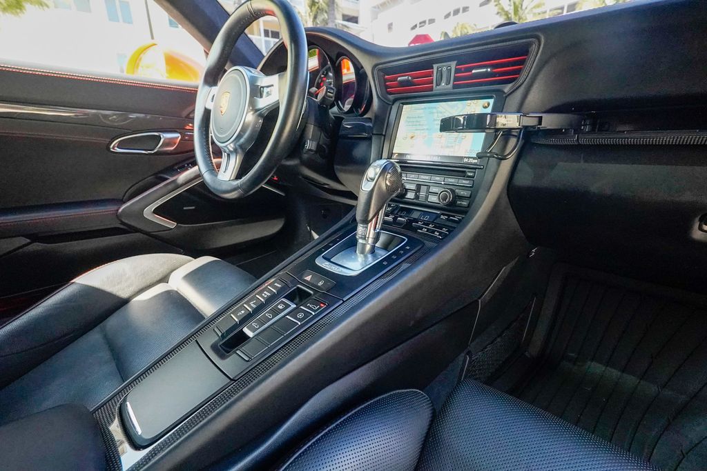 2016 Porsche 911  - 23052785 - 90