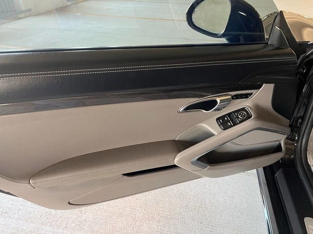 2016 Porsche 911 2dr Cabriolet Turbo S - 22984913 - 24