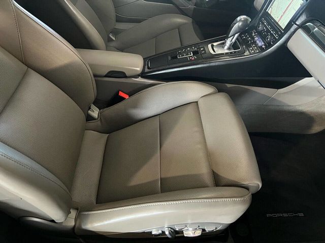 2016 Porsche 911 2dr Cabriolet Turbo S - 22984913 - 28