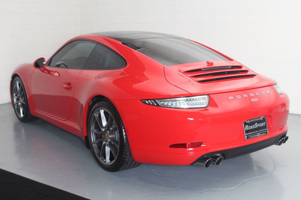 2016 Porsche 911 S photo 2