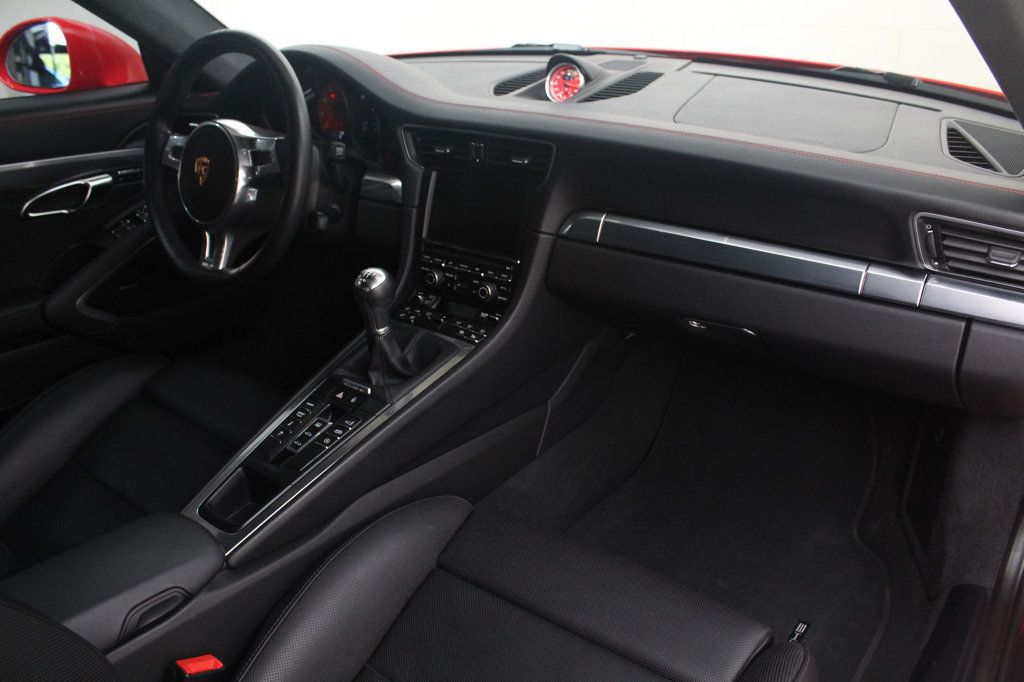 2016 Porsche 911 S photo 6