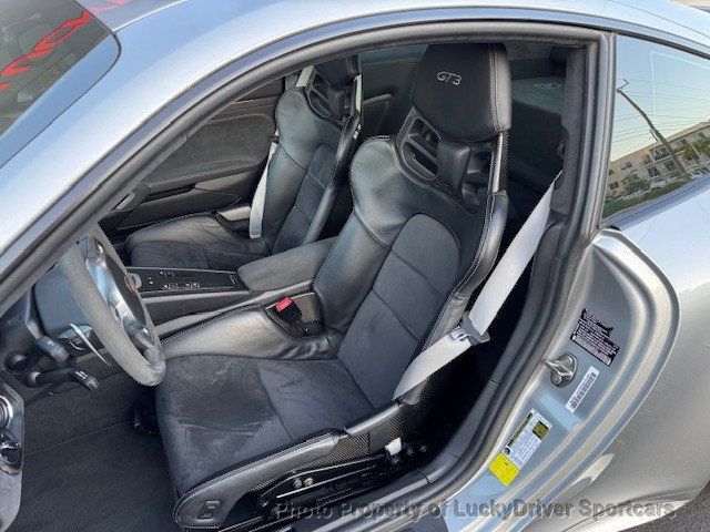 2016 Porsche 911 2dr Coupe GT3 - 23005659 - 22