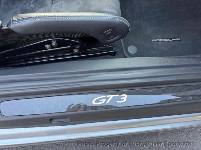 2016 Porsche 911 2dr Coupe GT3 - 23005659 - 33