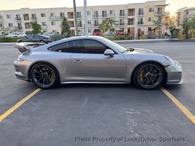 2016 Porsche 911 2dr Coupe GT3 - 23005659 - 7