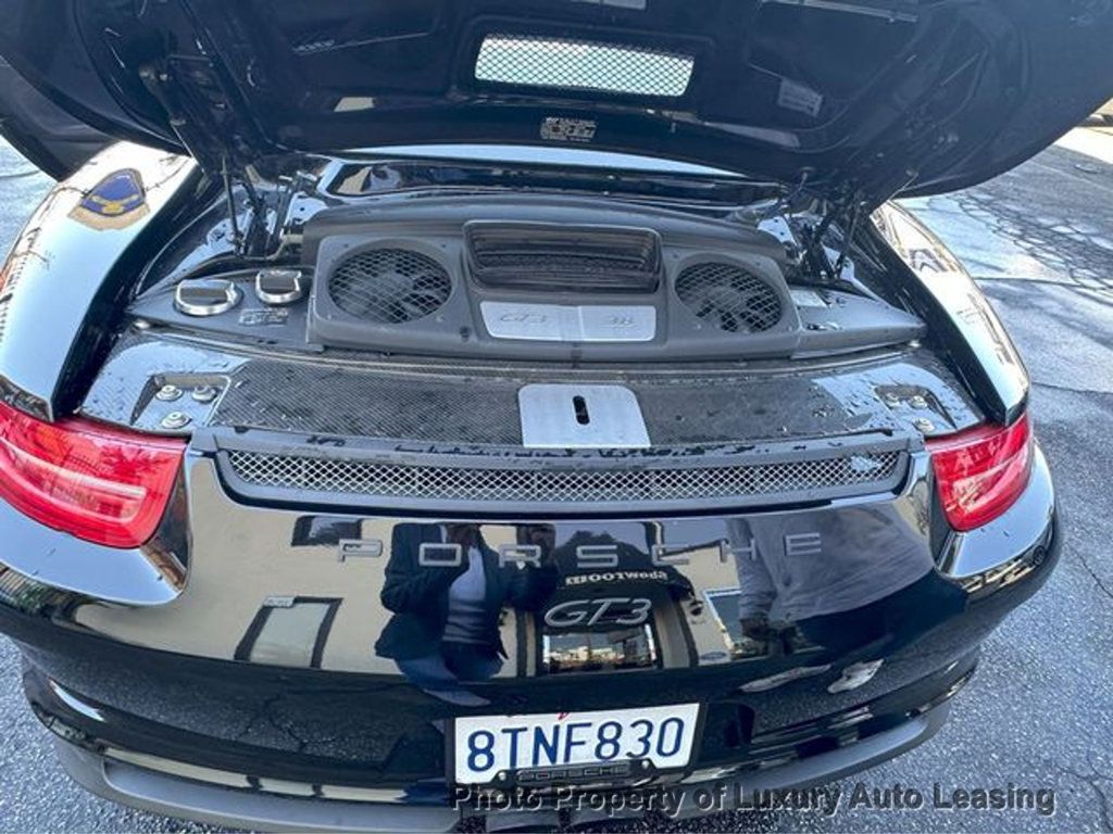 2016 Porsche 911 Coupe GT3 photo 20