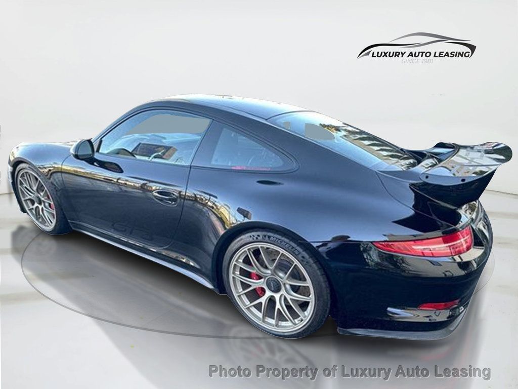 2016 Porsche 911 Coupe GT3 photo 4