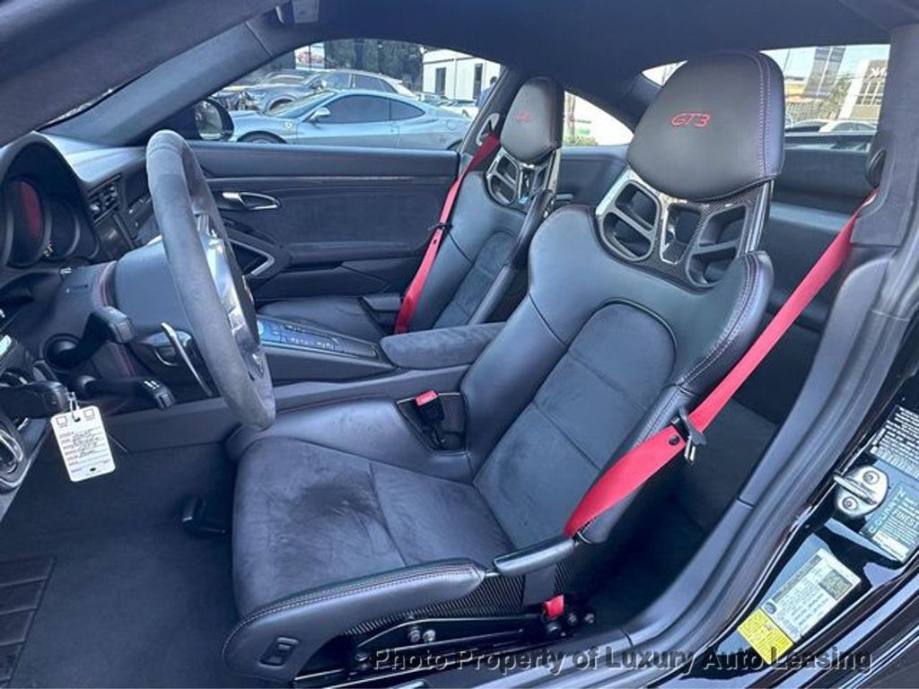 2016 Porsche 911 Coupe GT3 photo 7