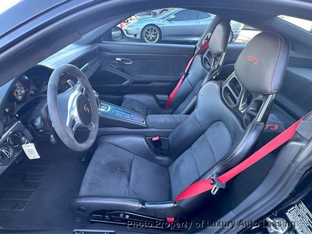 2016 Porsche 911 Coupe GT3 photo 8