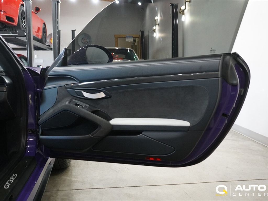 2016 Porsche 911 2dr Coupe GT3 RS - 22884851 - 21