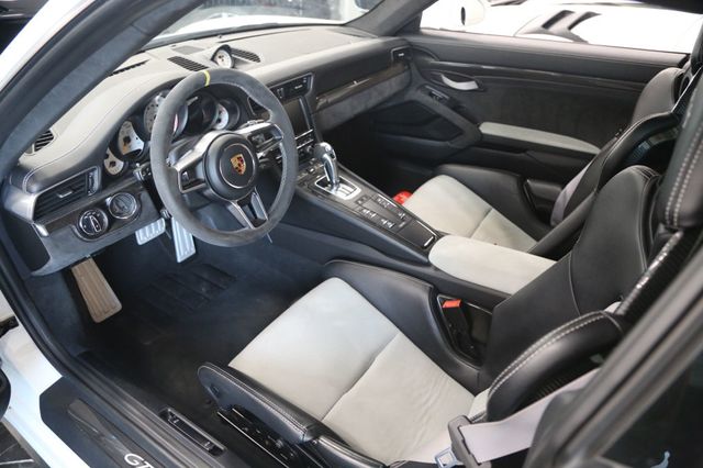 2016 Porsche 911 2dr Coupe GT3 RS - 22419271 - 58