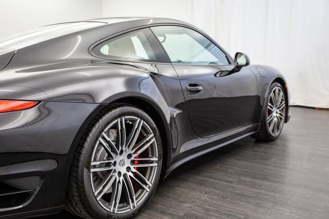 2016 Porsche 911 2dr Coupe Turbo - 22678553 - 28